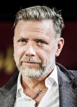 Mikael Persbrandt